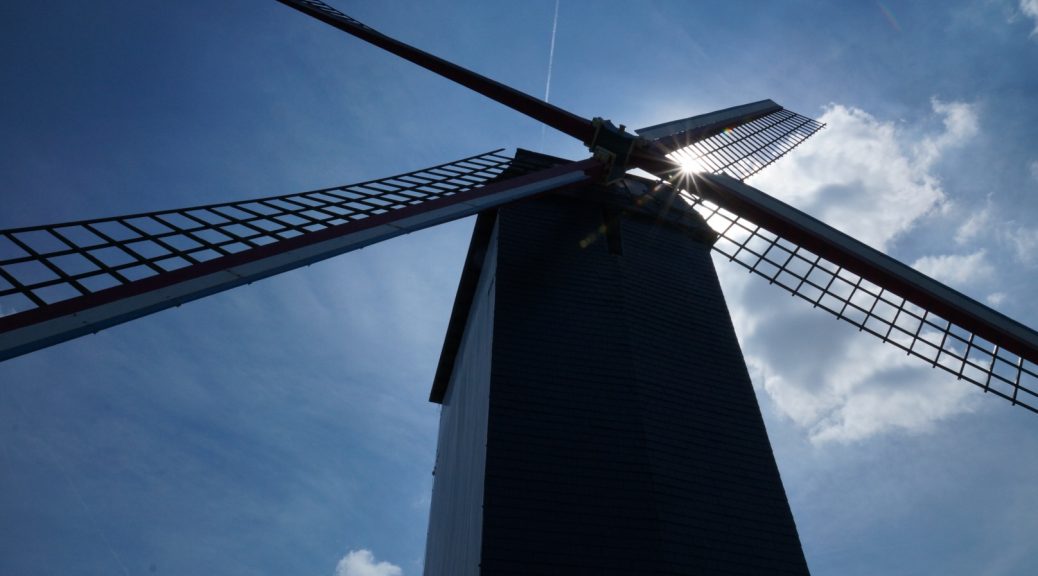 Bonne Chiere windmill in Bruges